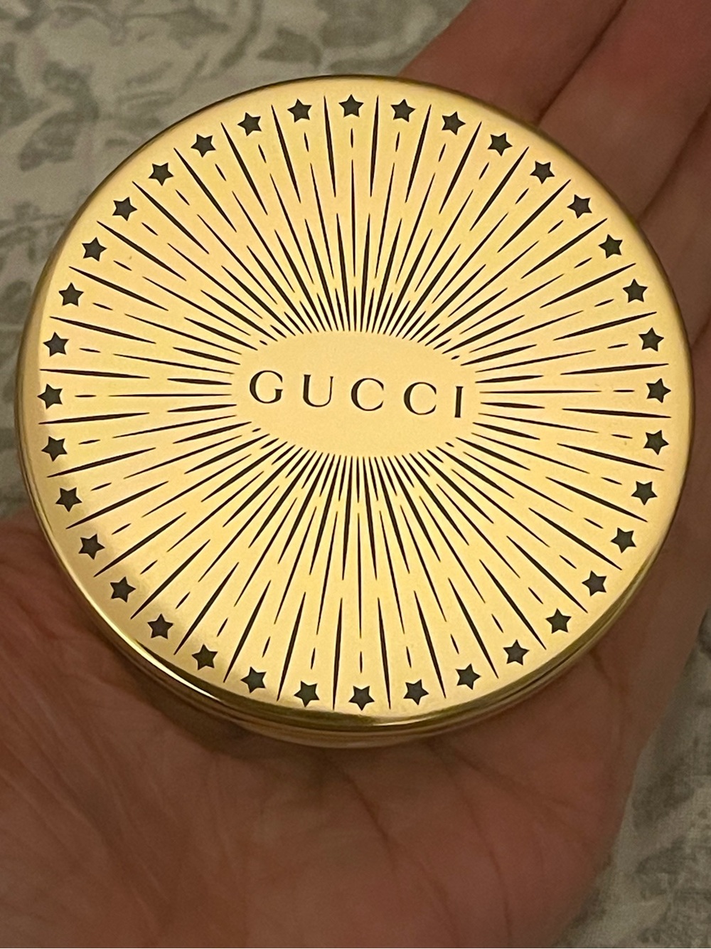 NIB GUCCI "LILAC"GLOW MULTI-USE ILLUMINATING GEL-POWDER HIGHLIGHTER